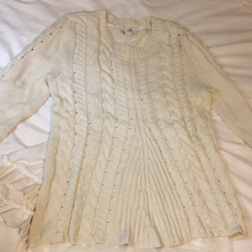SUPER CUTE CABI Cable knit sweater